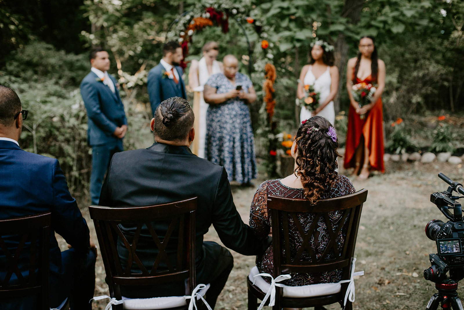 Wedding guests. Outdoor wedding. intimate wedding photography. Michigan photographer. 