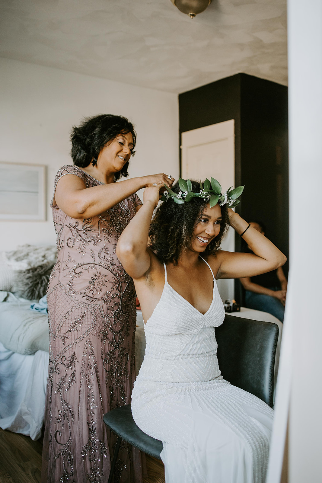 Mother of the Groom helping the Bride get ready. intimate wedding photography. michigan photographer. 