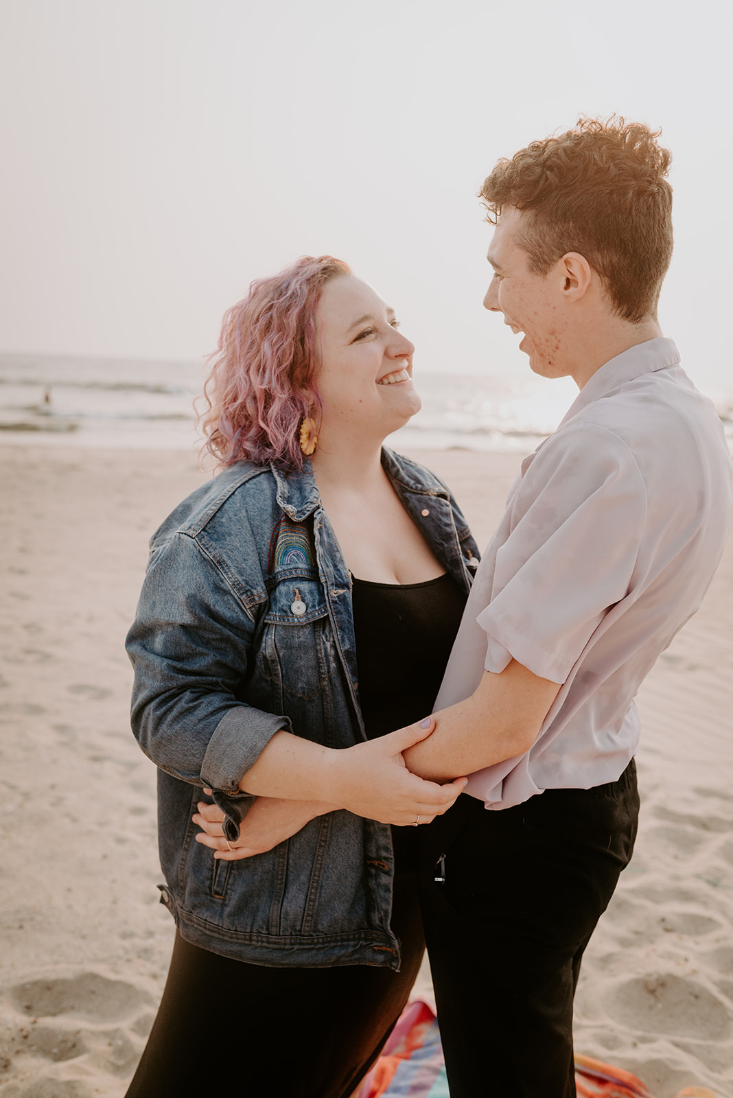 Beach session, engagement session, Michigan 