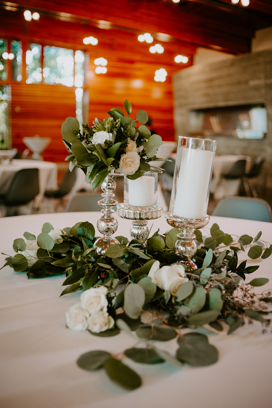 Bissell Treehouse Wedding photo florals by stems market in Grand Rapids Michigan