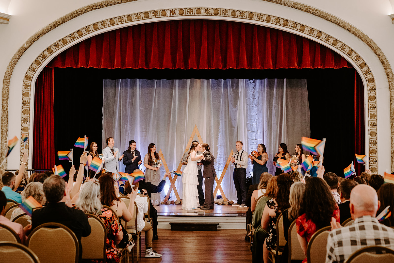 The Lit, Grand Rapids, MI Wedding, LGBTQ+ wedding, LGBTQ+ wedding photographer, Michigan Wedding Photographer, Liv lyszyk Wedding Photography