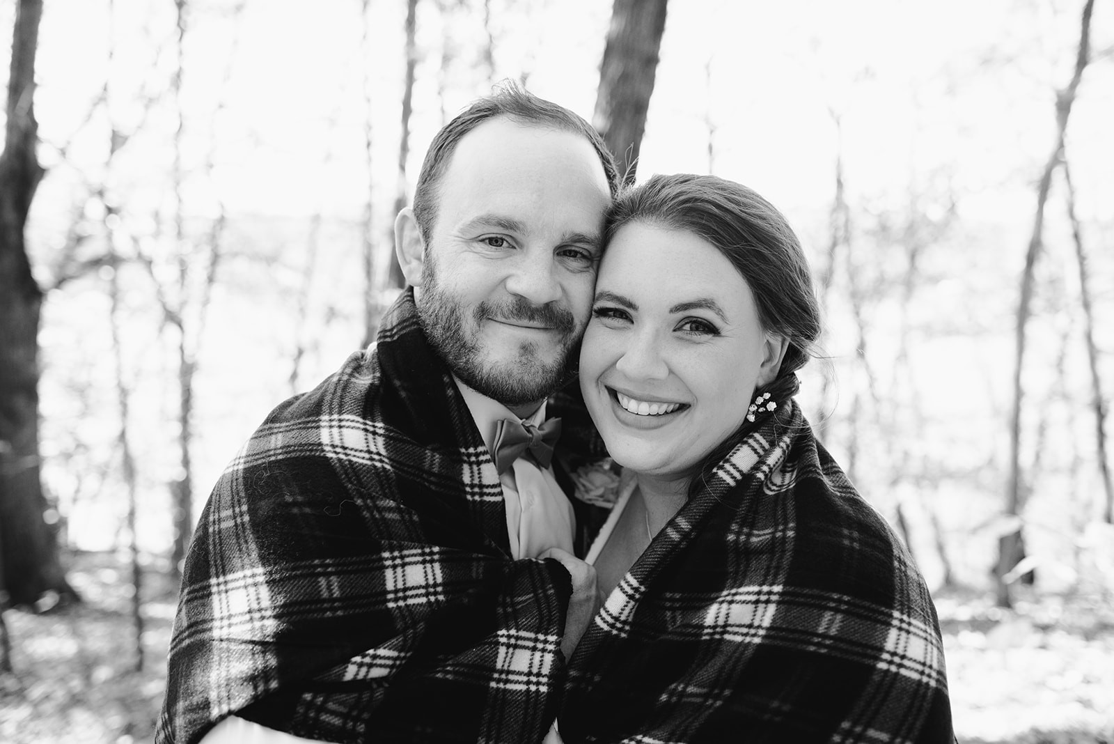 wedding portrait  fall wedding at camp merrie woode by grand rapids wedding photographer Liv Lyszyk Photography